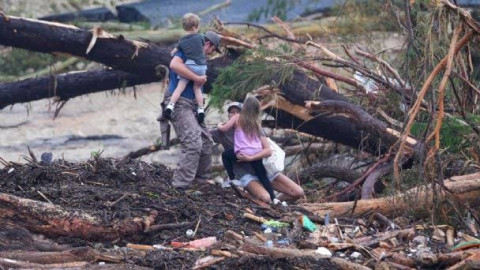 Saldo trágico en Texas: 70 muertos y 11 menores aún desaparecidas tras inundaciones