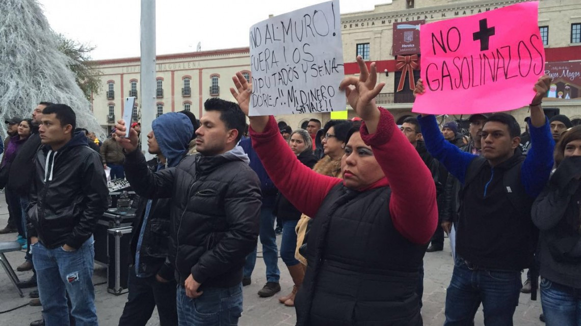 Más de 500 personas marchan contra el gasolinazo en Matamoros