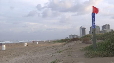 Cierran temporalmente acceso a tres playas en Cameron