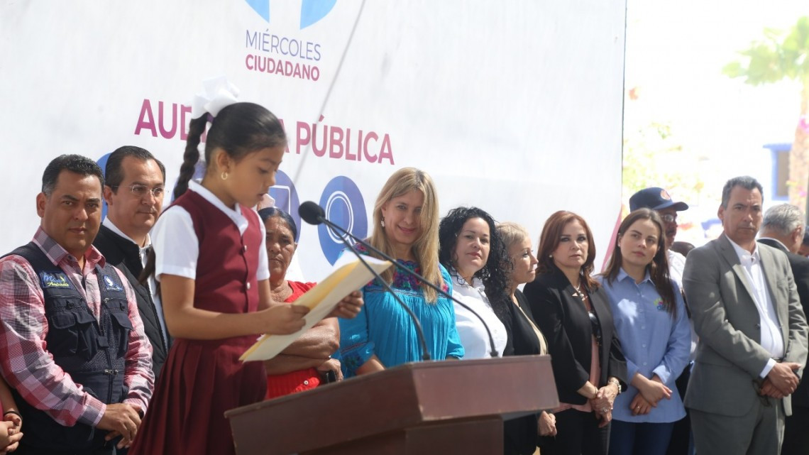 Reconocen a Maki Ortiz dedicación, esfuerzo, gestión y resultados