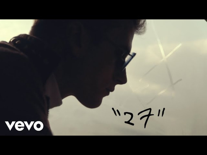 Machine Gun Kelly estrena "27"