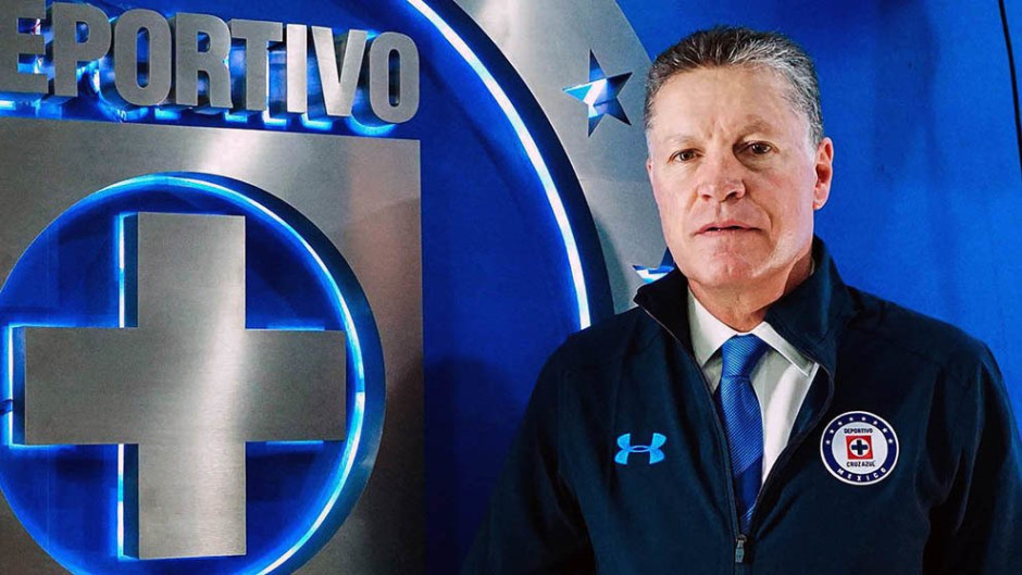 Ricardo Peláez anuncia su renuncia a Cruz Azul