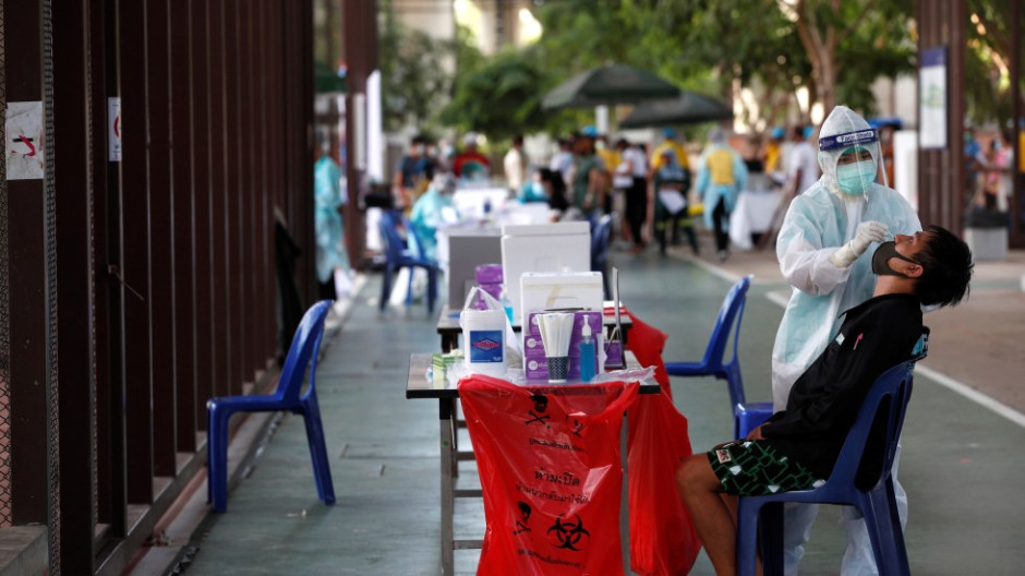 Advierte OMS que final de pandemia está lejos 