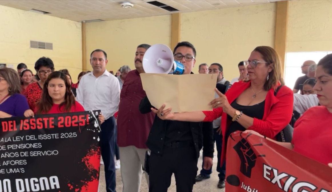 Maestros entregan oficio a SNTE contra reforma a Ley del ISSSTE