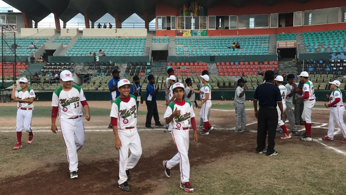 México consigue su primera victoria 