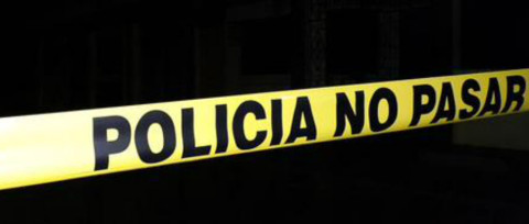 Abandonan dos cuerpos envueltos en sábanas en Acapulco