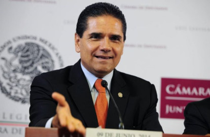 "No fue un disparo como tal", dice Aureoles sobre normalista herido