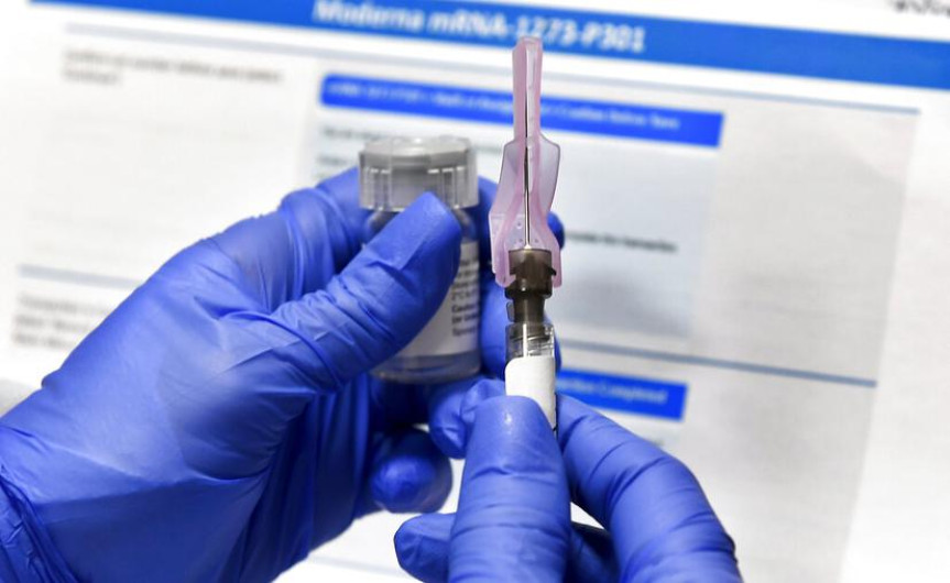 Suspende AstraZeneca pruebas de vacuna contra COVID-19 por una posible reacción adversa en participante