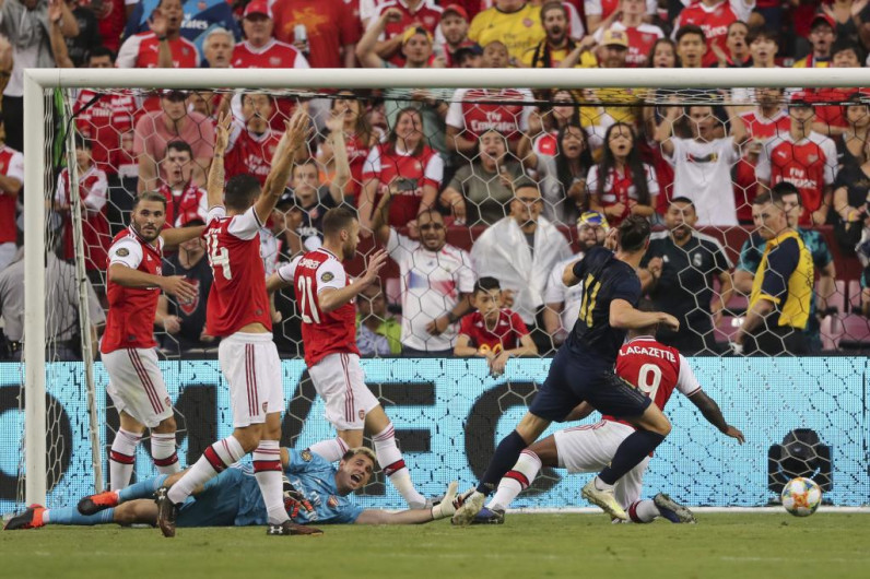 Real Madrid y Arsenal empatan a 2 en la ICC