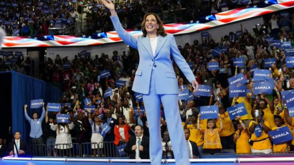 Kamala Harris se convierte en candidata demócrata a la Presidencia de EU