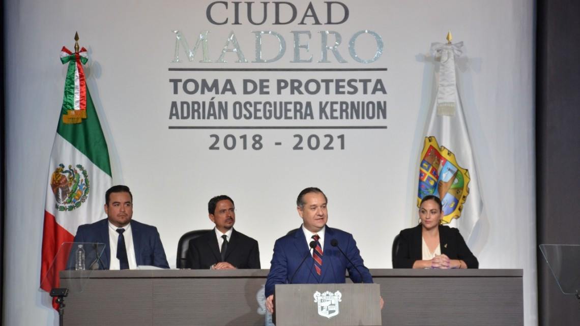 Adrián Oseguera asume cargo de presidente municipal de Madero