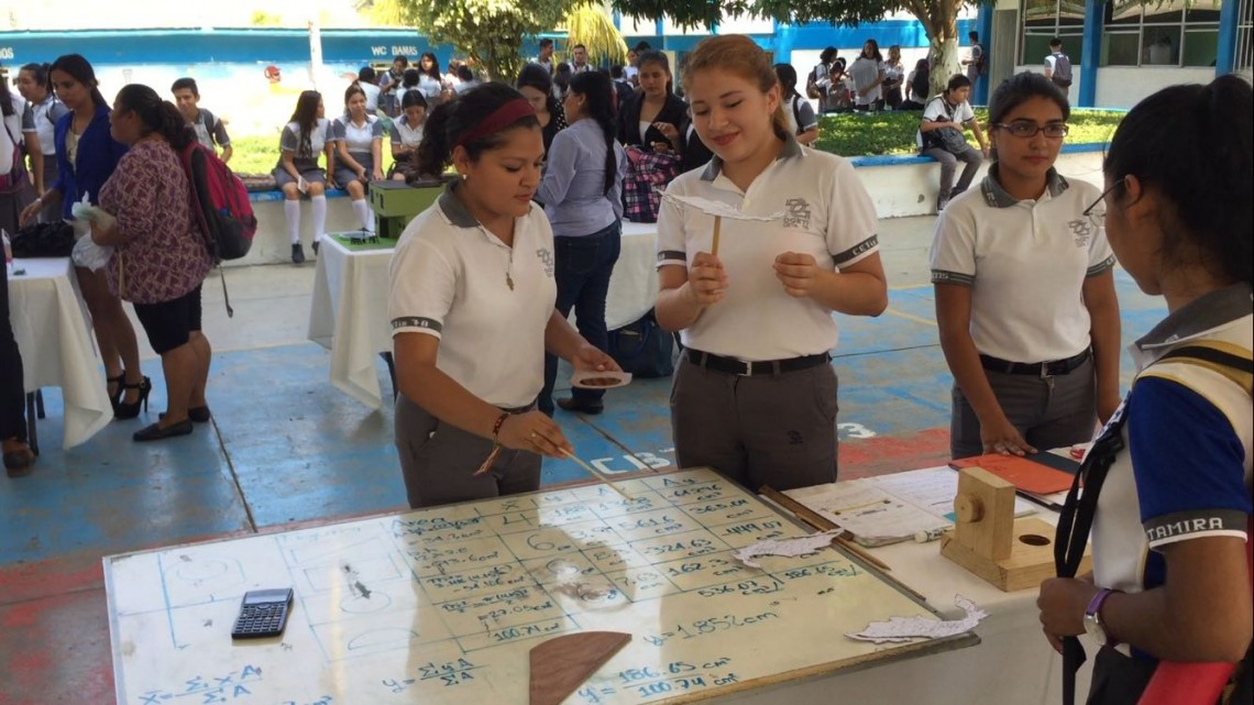 Realizan feria regional de física a nivel bachillerato 