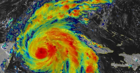 Florida en alerta por huracán "Ian" en categoría 3