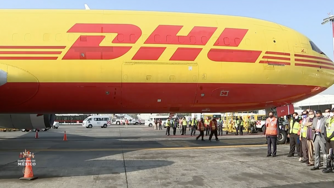 Llega primer embarque de la vacuna de Pfizer contra el covid-19  a México