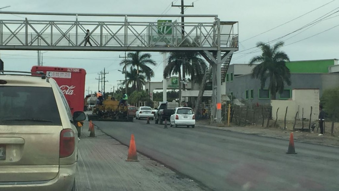 Congestionamiento vial por obra de pavimentación