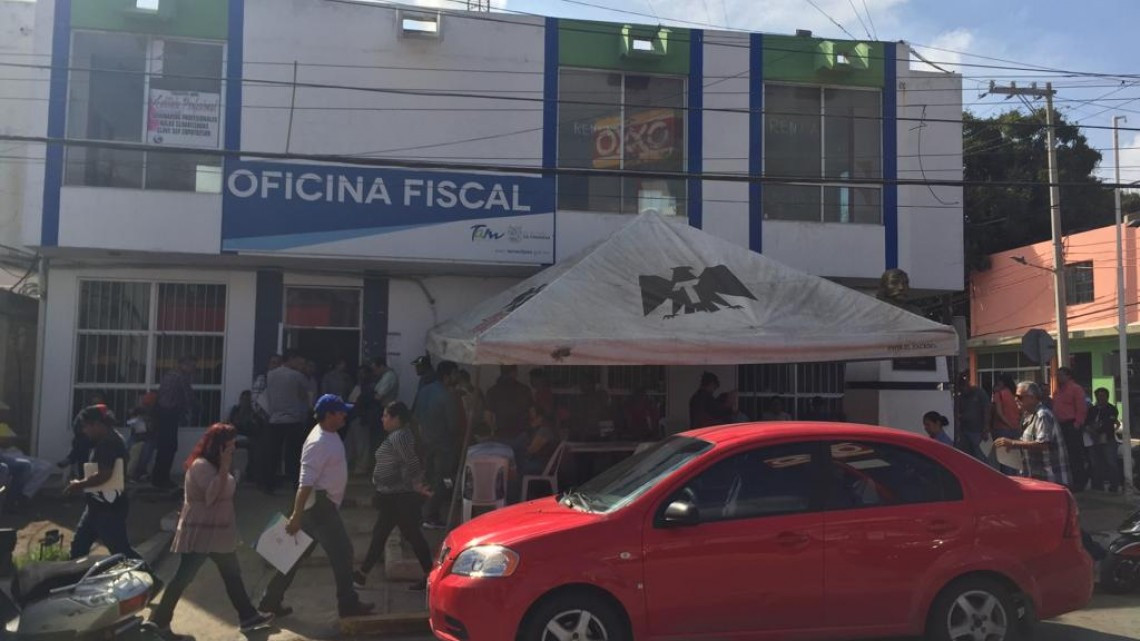 Buscan actualizar el padrón vehicular en la oficina fiscal de Altamira