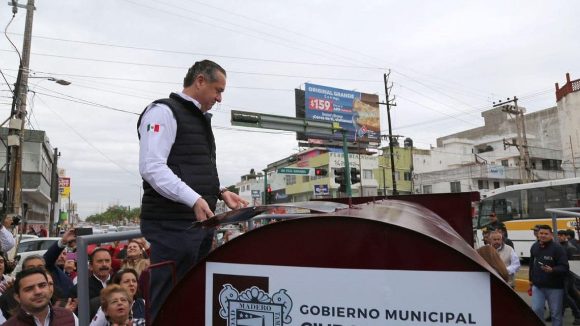 Entrega Adrián Oseguera 7 nuevos camiones de basura a Madero