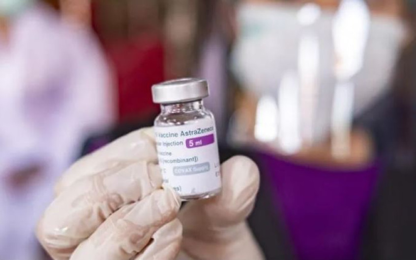 Recomienda Canadá uso de la vacuna contra el COVID-19 de AstraZeneca en menores de 55 años