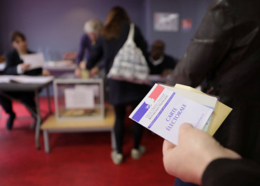 Segunda vuelta de elecciones en Francia registra participación moderada