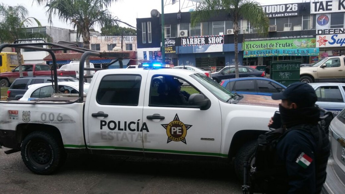 Desalojan a oferente que invadió local en mercado 18 de marzo de Madero