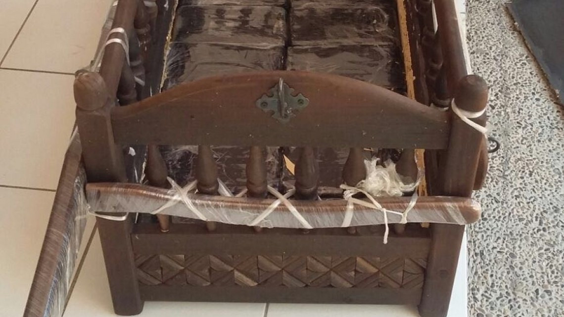 Agentes militares decomisan 3 mil kilos de droga 