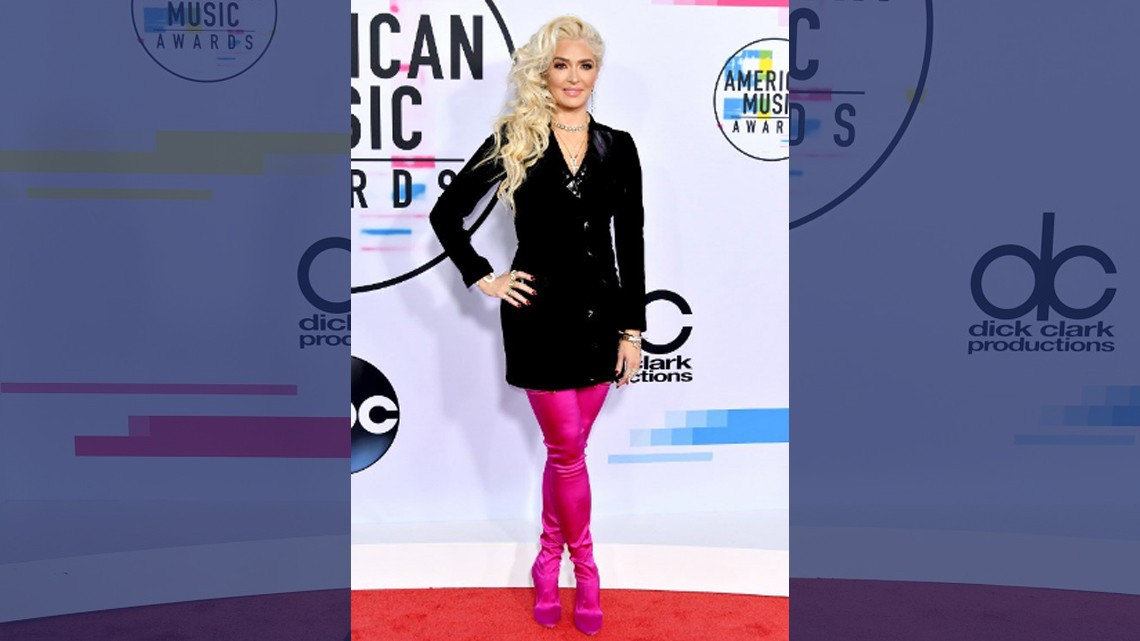 Así lucen los famosos en los American Music Awards