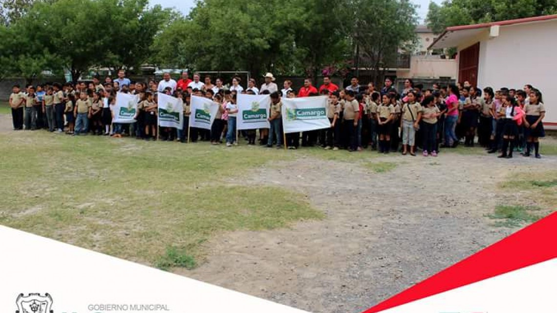 Inicia construcción de aula