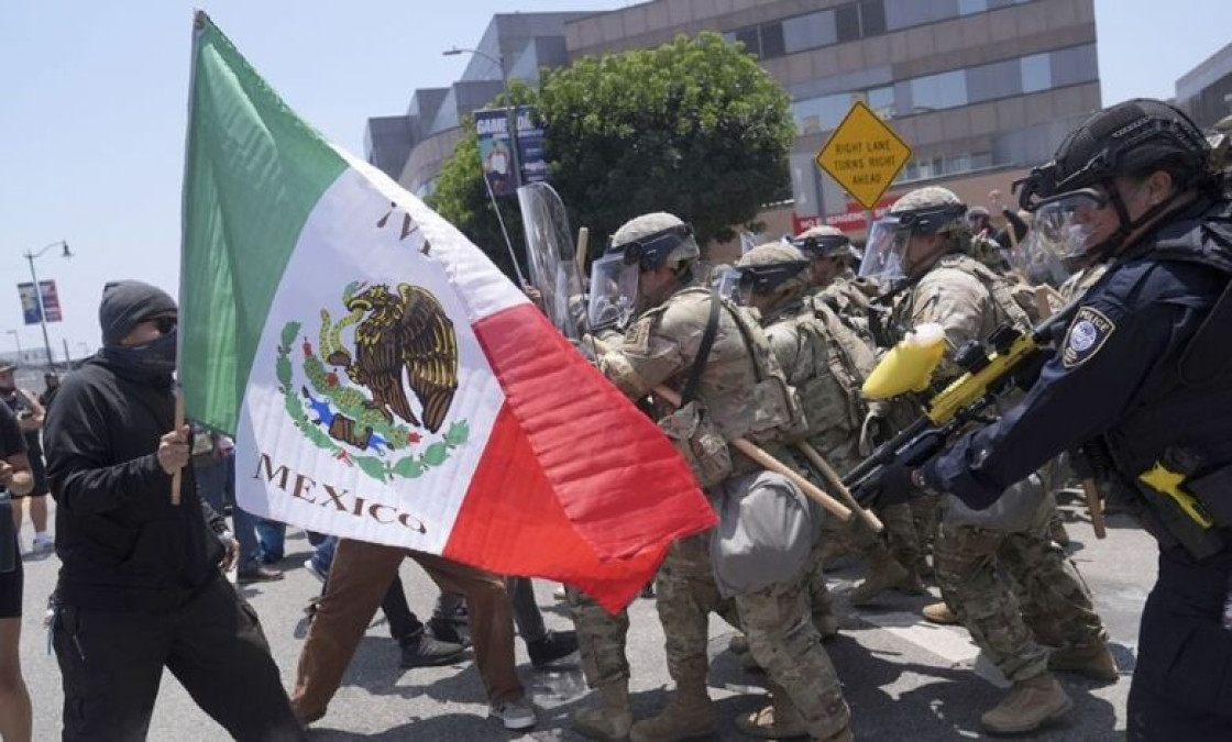 Imponen toque de queda en Los Ángeles, tras las protestas contra redadas antimigrantes
