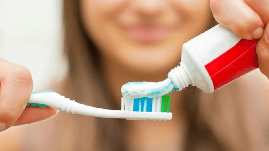 Argentina prohíbe la crema dental Colgate Total Clean Mint por reportes de efectos adversos