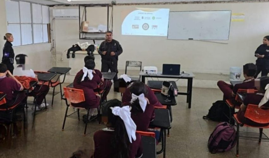 Lleva Guardia Estatal de Género plática para prevenir violencia en el noviazgo a secundaria de Ciudad Madero