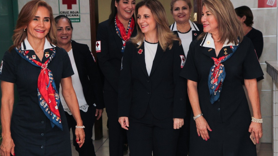 Distingue Cruz Roja a Aída Feres de Nader Como su Presidenta Honoraria