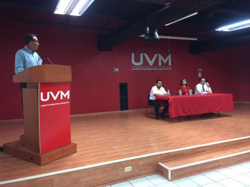 Preparan a futuros médicos para detección oportuna de la esclerosis múltiple