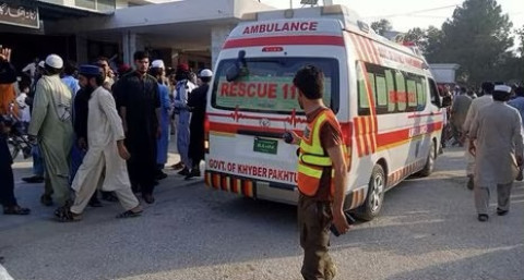 Atentado en Pakistán deja 35 muertos y cientos de heridos