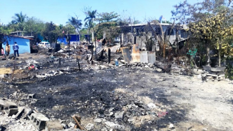 9 familias pierden sus viviendas, tras fuerte incendio en Ciudad Madero 