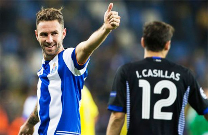 Miguel Layún podría llegar al Espanyol de Barcelona