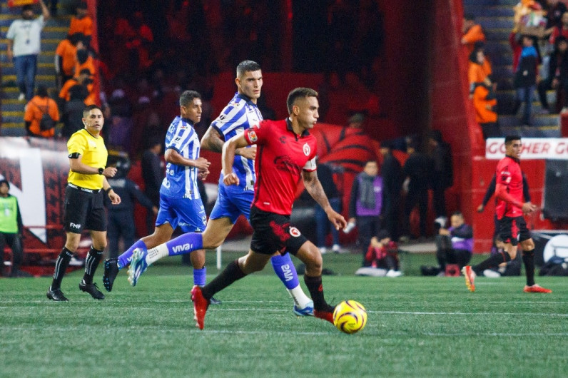 Rayados rescata empate 1-1 ante Xolos y se mantiene invicto
