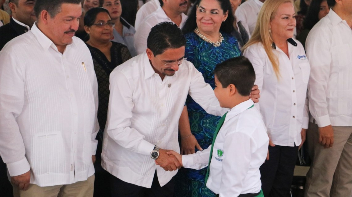 Andrés Zorrilla Moreno, asiste a la a ceremonia del 188 aniversario de la Victoria de Tampico