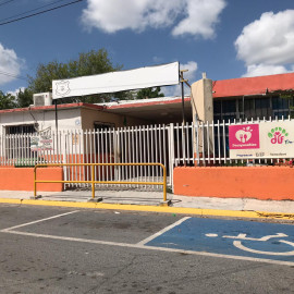 Regidor denuncia falta de título de propiedad oficial en escuelas