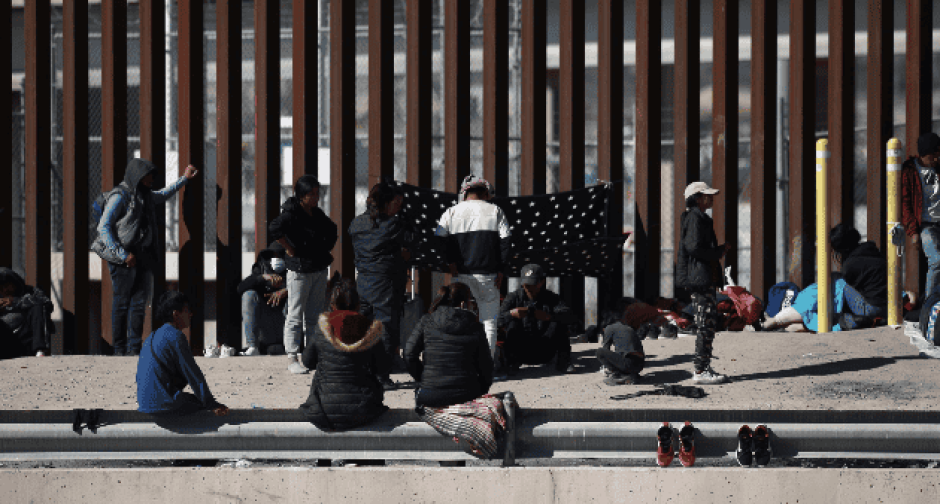 Gobierno de Trump autoriza detener a migrantes en escuelas, hospitales e iglesias