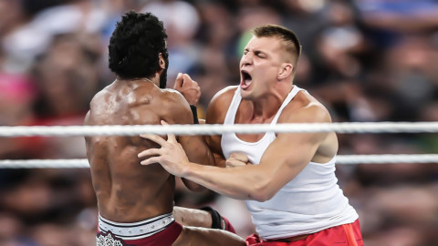 Rob Gronkowski, ¿ahora en la WWE?