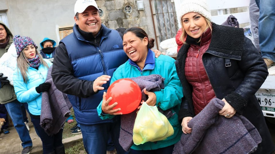 Entrega Ayuntamiento y DIF Victoria apoyo a familias