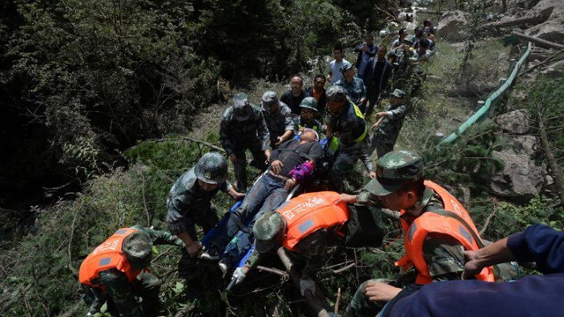 Se eleva el numero de muertos tras registrarse dos temblores en china