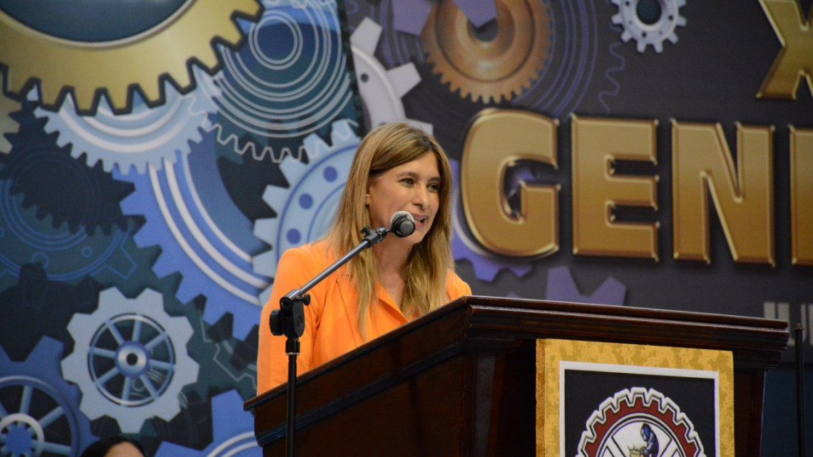 Alcaldesa felicita a la XXXIII Generación del CETIS 131