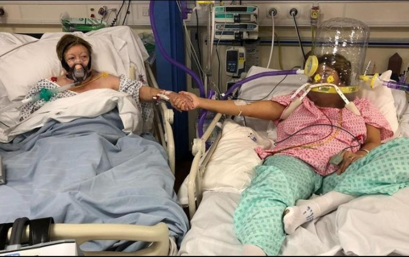 La foto de una hija y su madre antes de morir por covid-19