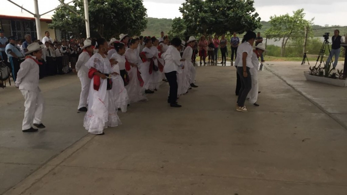 Para prevenir robos o un accidente, piden construcción de barda