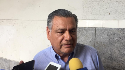 Urge modernizar parque vehicular de bomberos: PC