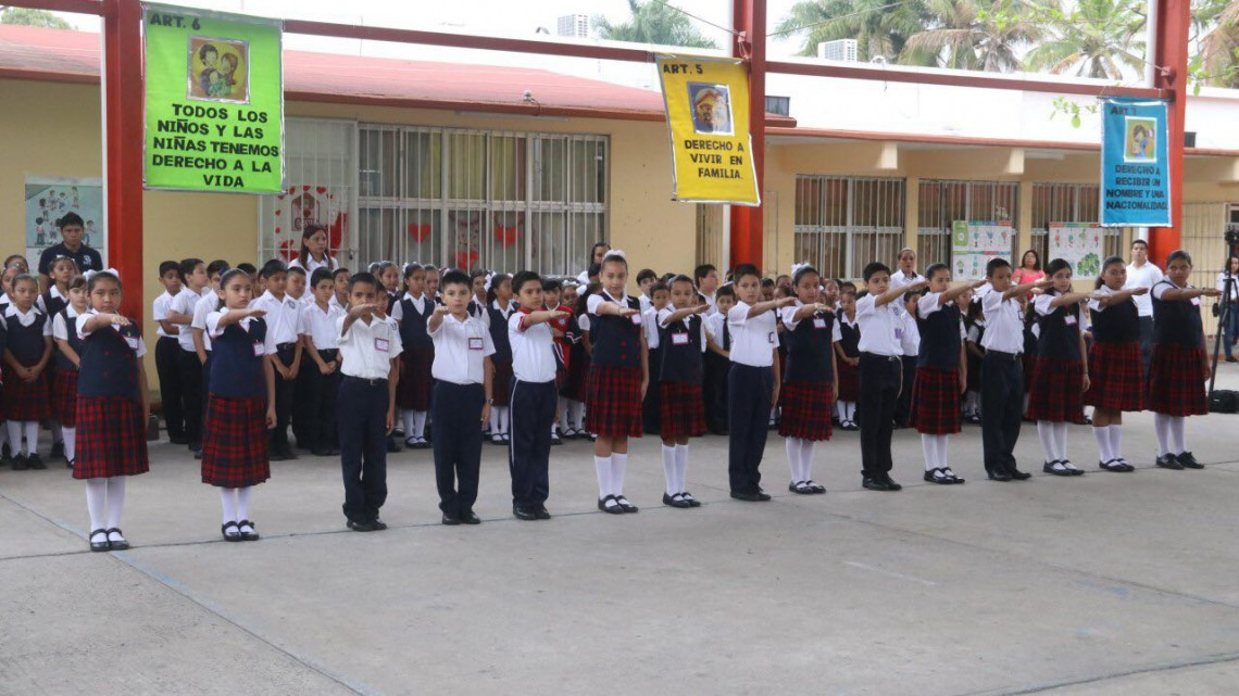 Toman protesta Ayuntamiento y DIF Tampico a Difusores Infantiles