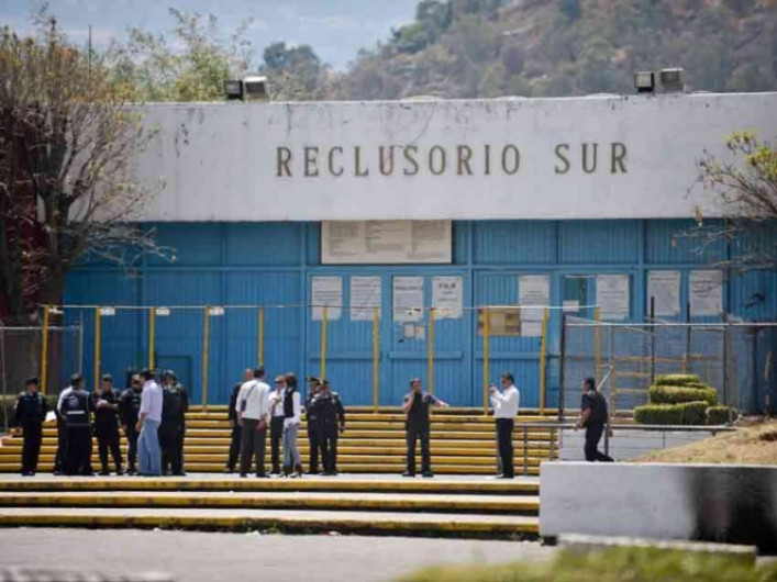 Desaparece interno del Reclusorio Sur