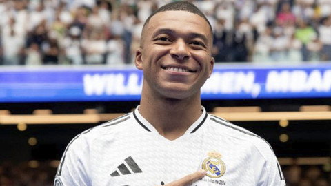 Kylian Mbappé  es presentado como jugador del Real Madrid