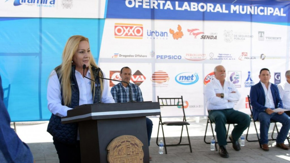 Promueven  la generación de empleo con feria “Oferta Laboral Municipal’’